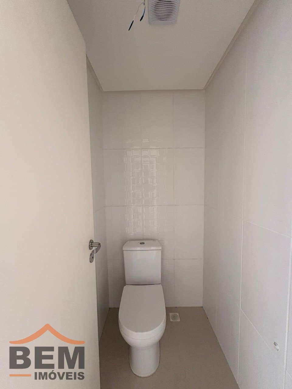 Sala Comercial para Locação com 47m² no bairro Centro, em Itajaí