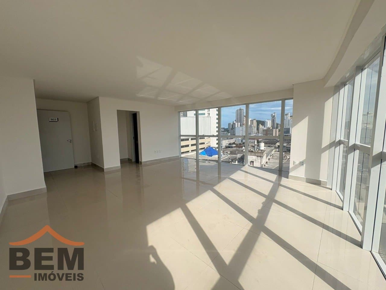 Sala Comercial para Locação com 43m² no bairro Centro, em Itajaí