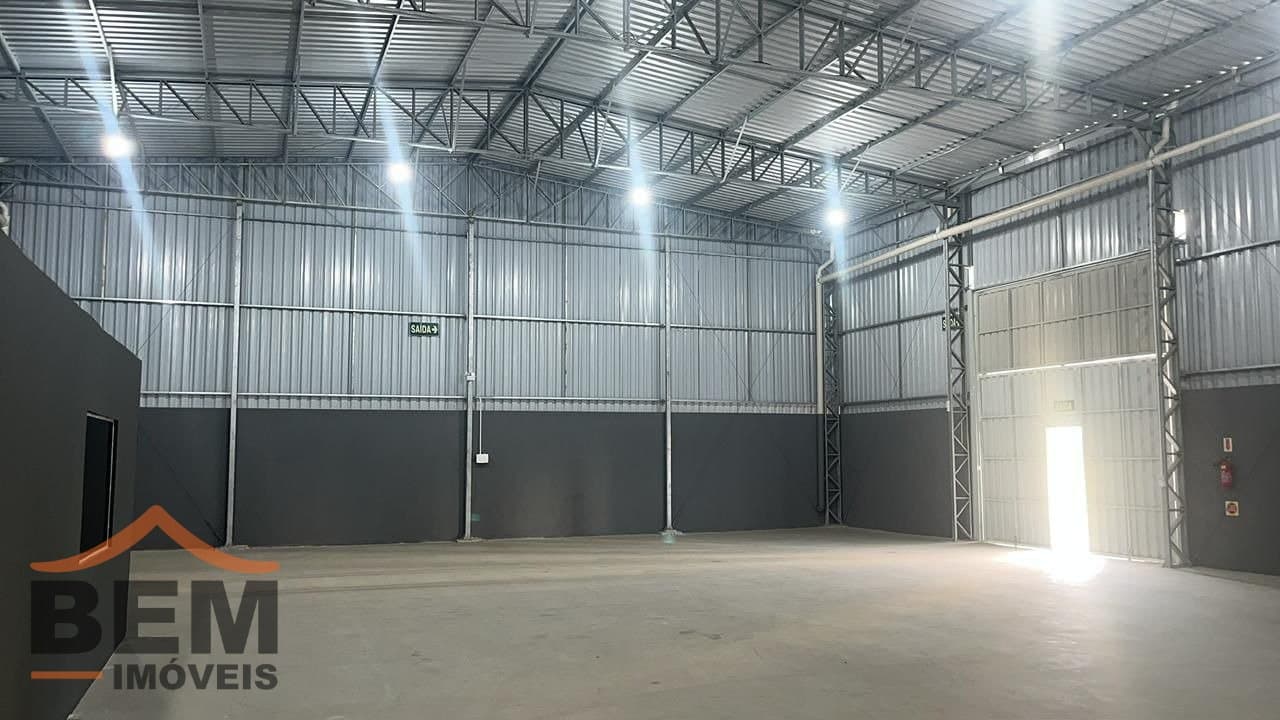 Galpão para Locação com 740m² no bairro Cordeiros, em Itajaí