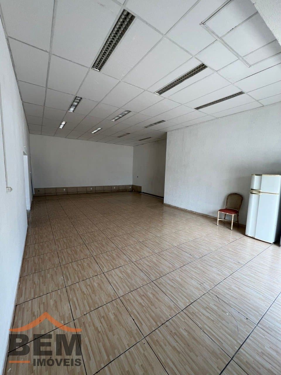 Sala Comercial para Locação com 100m² no bairro São Vicente, em Itajaí