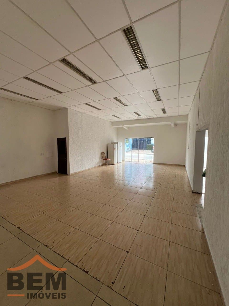 Sala Comercial para Locação com 100m² no bairro São Vicente, em Itajaí