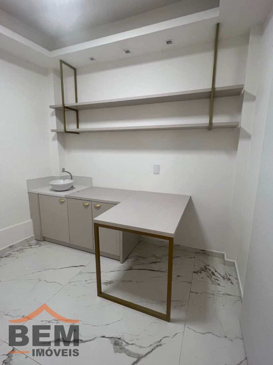 Sala Comercial para Locação com 125m² no bairro Itaipava, em Itajaí