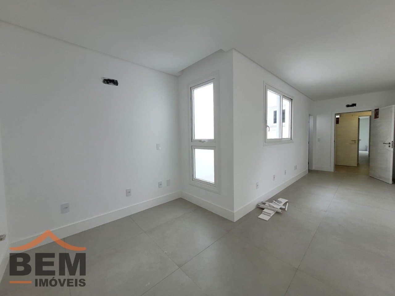 Sala Comercial para Locação com 80m² no bairro Centro, em Itajaí