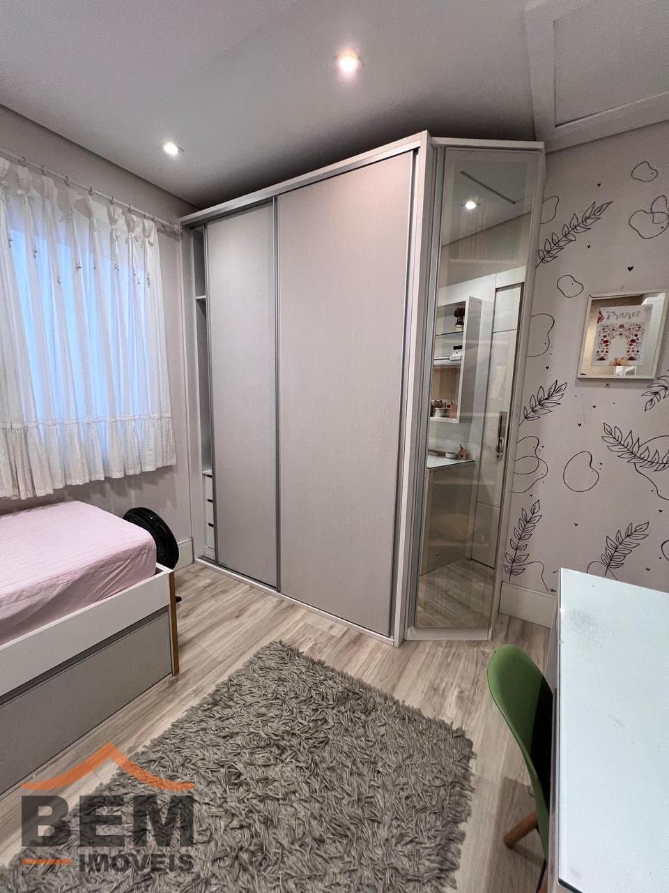 Casa para Venda com 5 quartos e 200m² no bairro São Vicente, em Itajaí