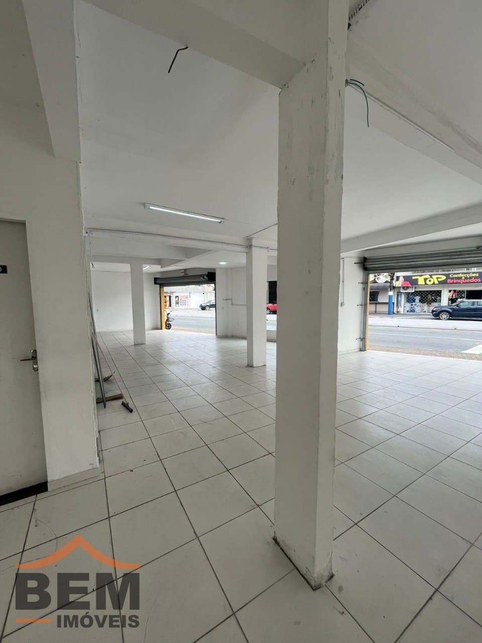 Sala Comercial para Venda com 504m² no bairro Municipios, em Balneário Camboriú