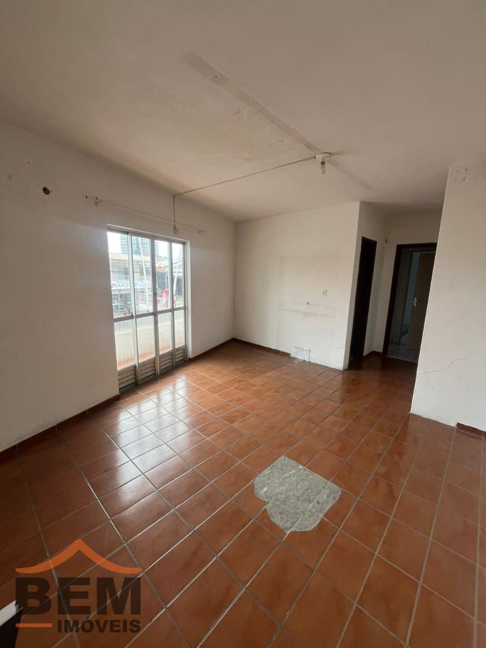 Sala Comercial para Venda com 504m² no bairro Municipios, em Balneário Camboriú