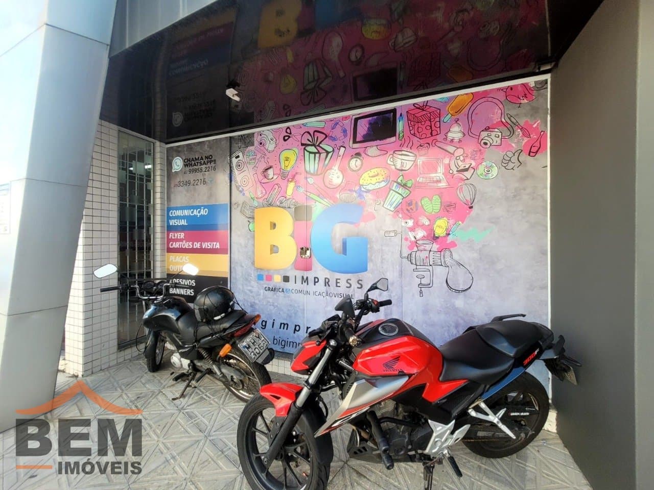 Sala Comercial para Locação com 100m² no bairro Centro, em Itajaí
