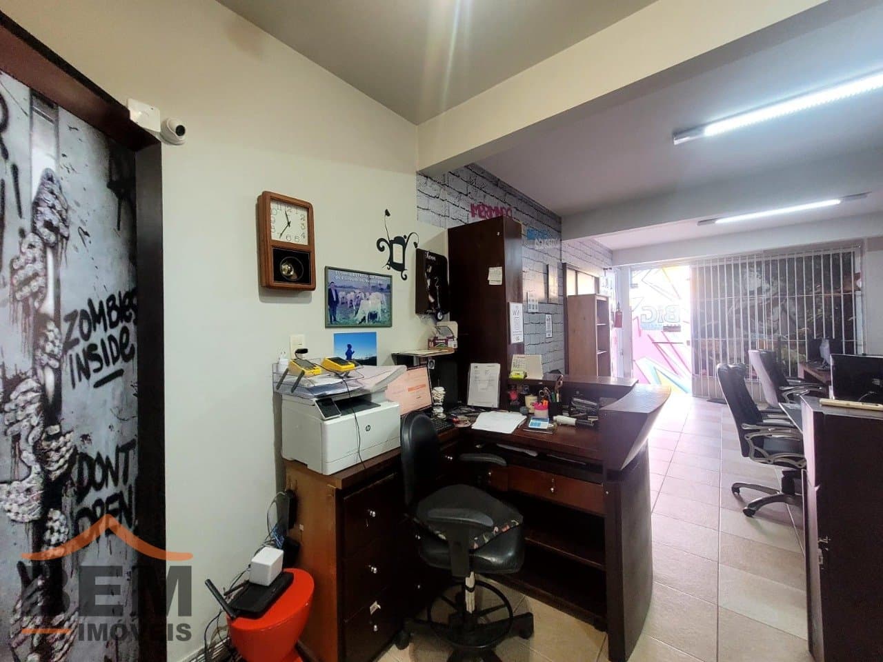 Sala Comercial para Locação com 100m² no bairro Centro, em Itajaí