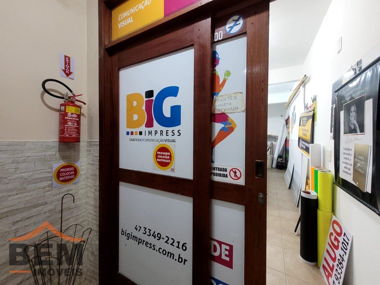 Sala Comercial para Locação com 100m² no bairro Centro, em Itajaí