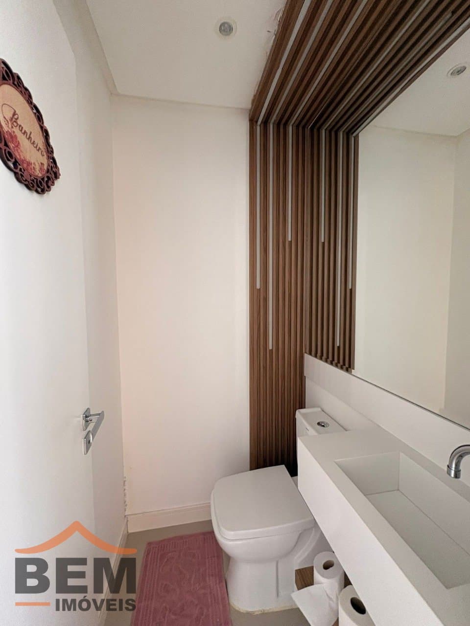 Apartamento Duplex para Locação com 4 quartos e 193m² no bairro Pioneiros, em Balneário Camboriú: 06- LAVABO 