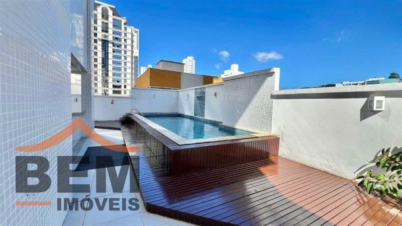 Apartamento Duplex para Locação com 4 quartos e 193m² no bairro Pioneiros, em Balneário Camboriú: 25- PISCINA 