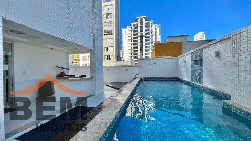 Apartamento Duplex para Locação com 4 quartos e 193m² no bairro Pioneiros, em Balneário Camboriú: 26- PISCINA
