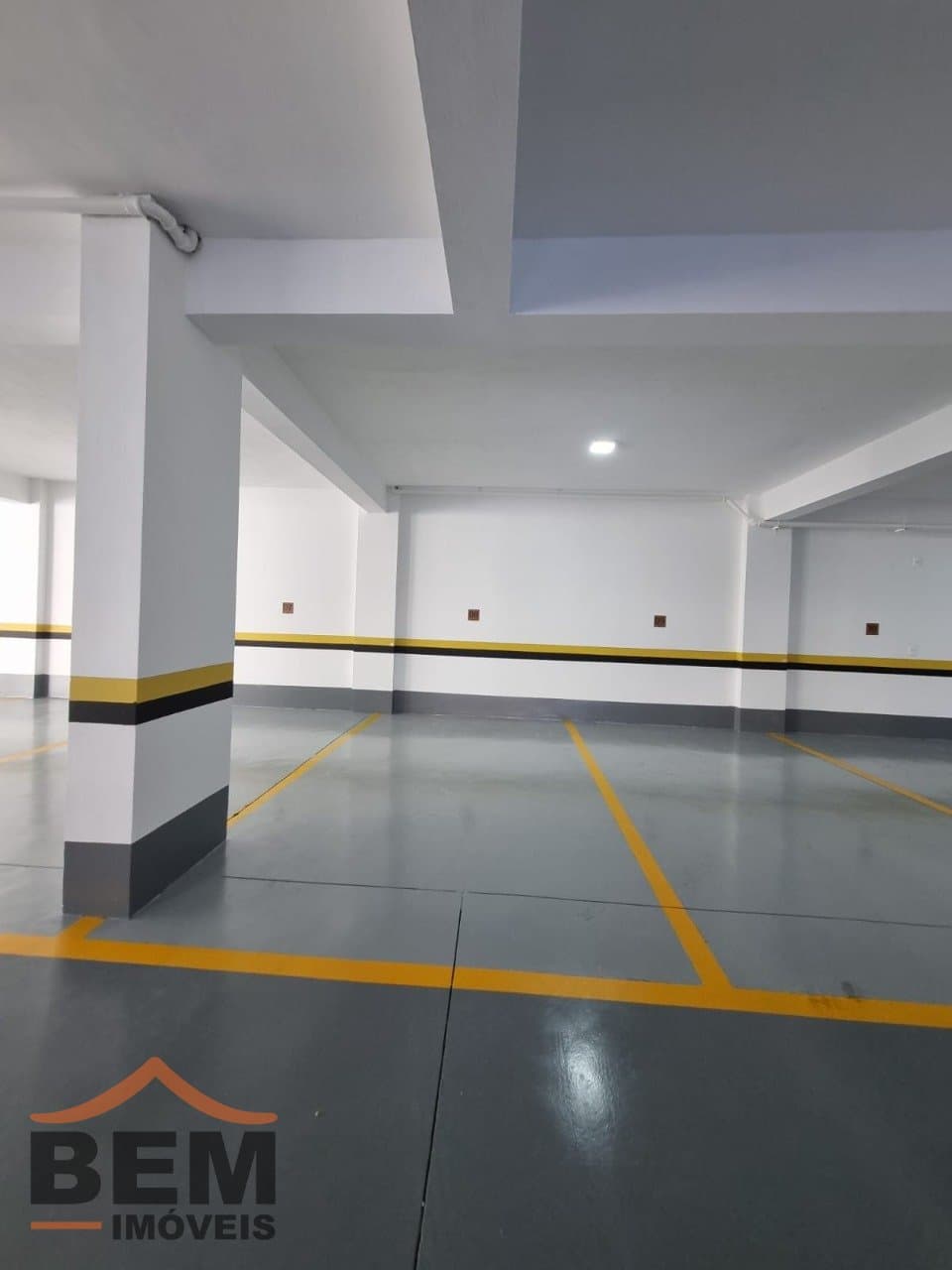 Apartamento para Venda com 2 quartos e 68m² no bairro Centro, em Navegantes