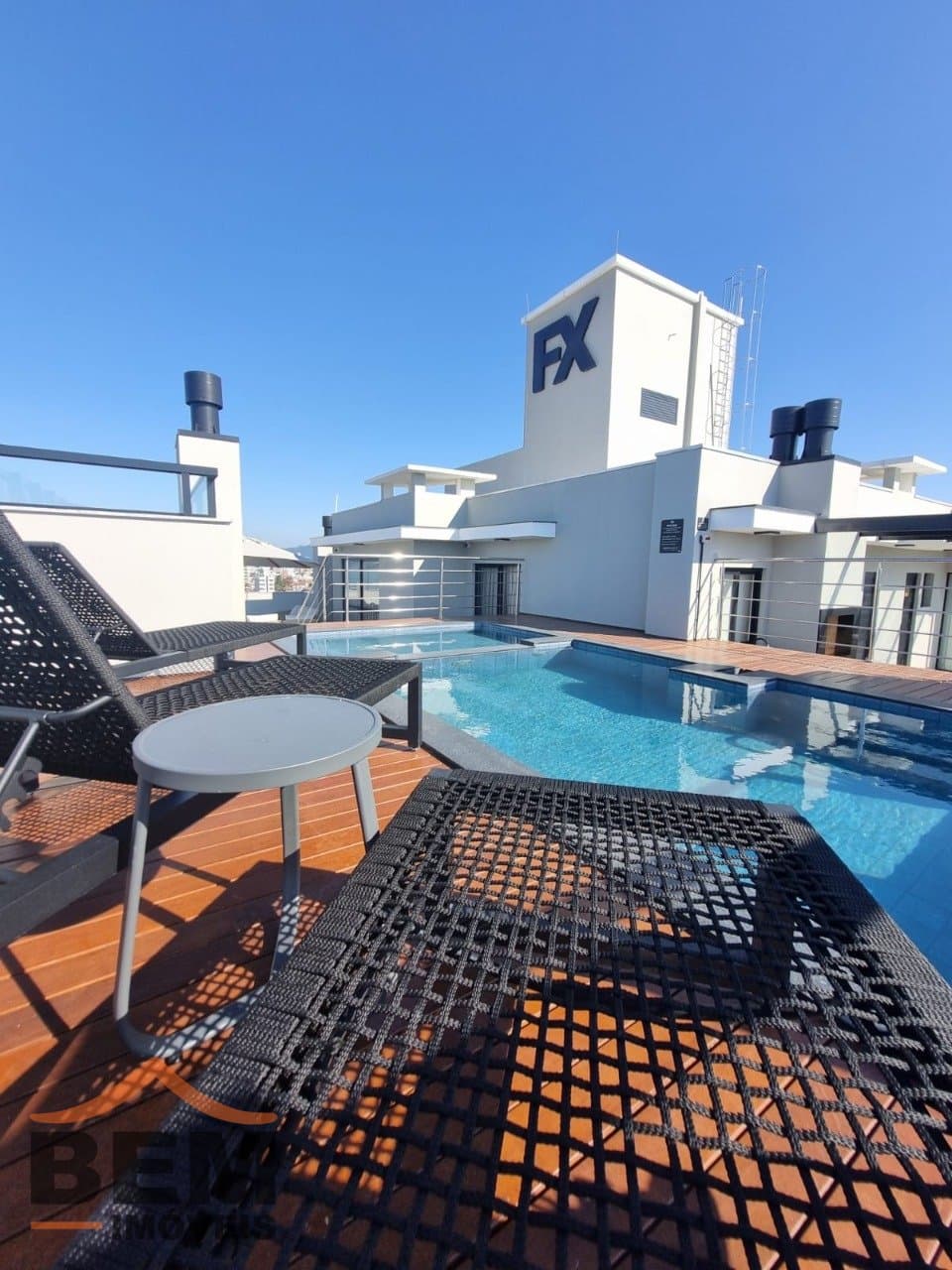 Apartamento para Venda com 2 quartos e 68m² no bairro Centro, em Navegantes