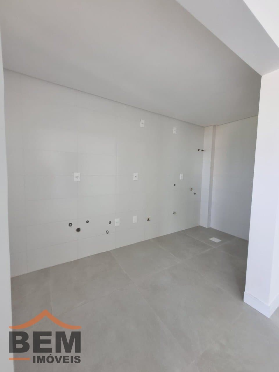 Apartamento para Venda com 2 quartos e 68m² no bairro Centro, em Navegantes