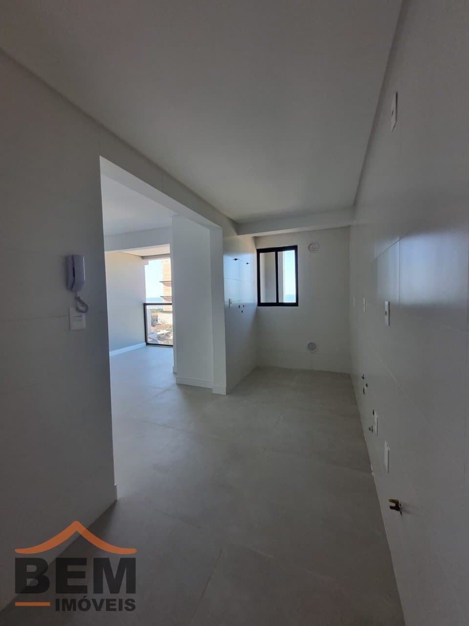 Apartamento para Venda com 2 quartos e 68m² no bairro Centro, em Navegantes