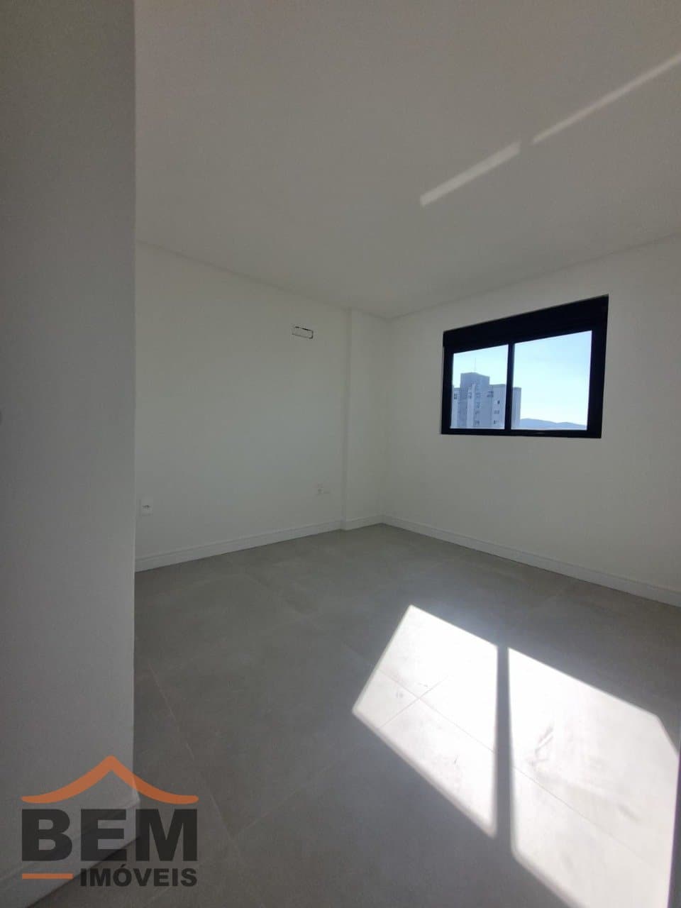 Apartamento para Venda com 2 quartos e 68m² no bairro Centro, em Navegantes