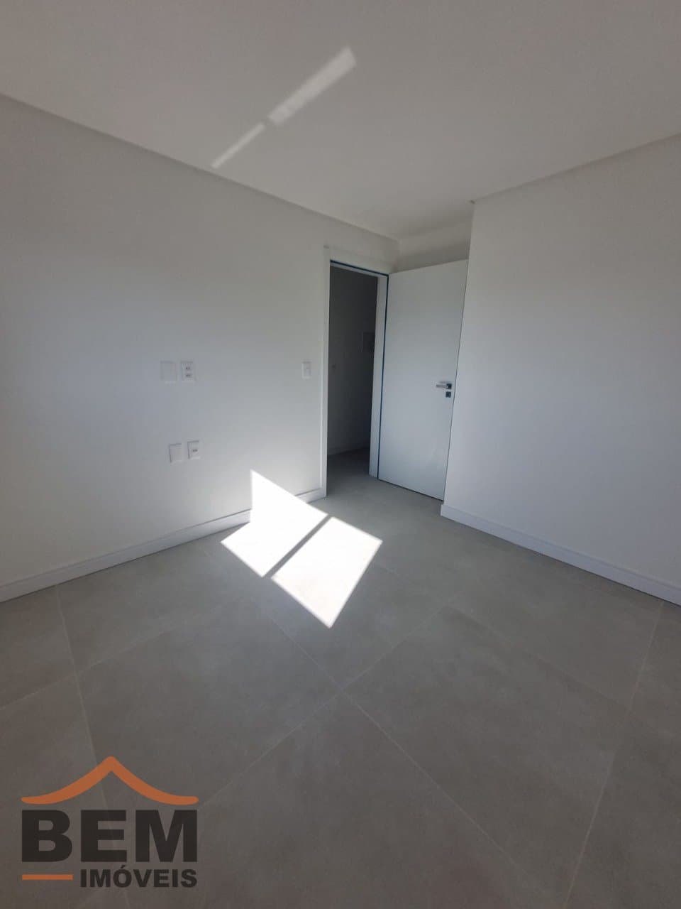 Apartamento para Venda com 2 quartos e 68m² no bairro Centro, em Navegantes