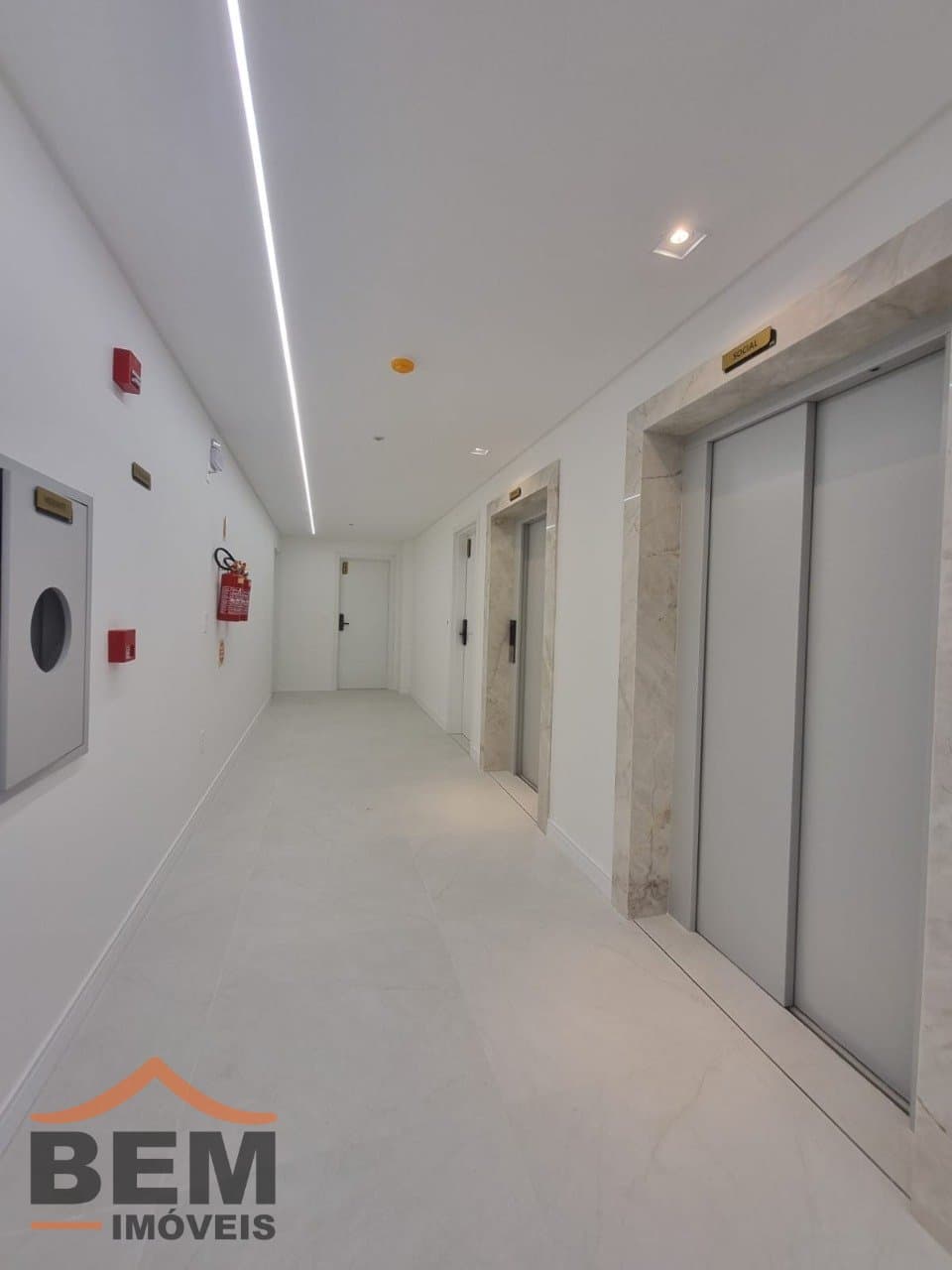 Apartamento para Venda com 2 quartos e 68m² no bairro Centro, em Navegantes