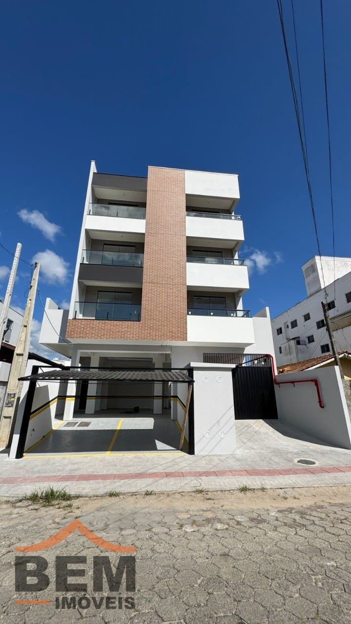Apartamento para Venda com 2 quartos e 79m² no bairro Areias, em Camboriú