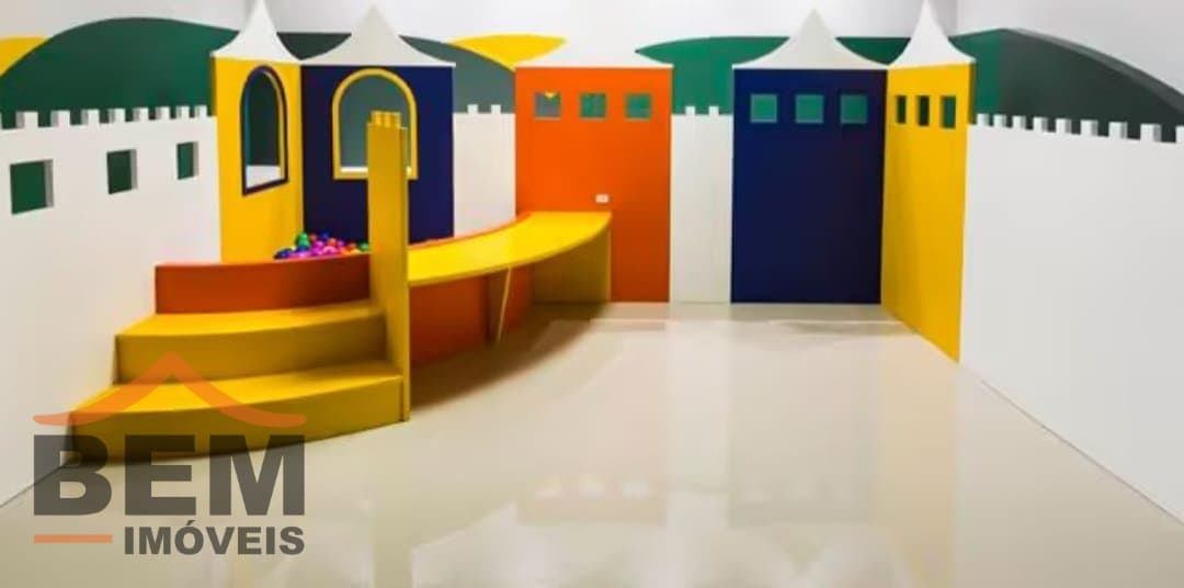Apartamento com 2 quartos e 78m² no bairro Pioneiros, em Balneário Camboriú: 09- PLAYGROUND