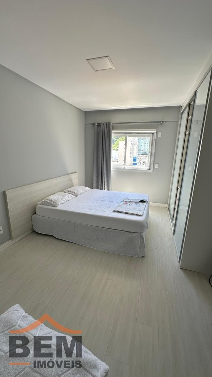 Apartamento com 2 quartos e 78m² no bairro Pioneiros, em Balneário Camboriú: 13- DORMITÓRIO 01