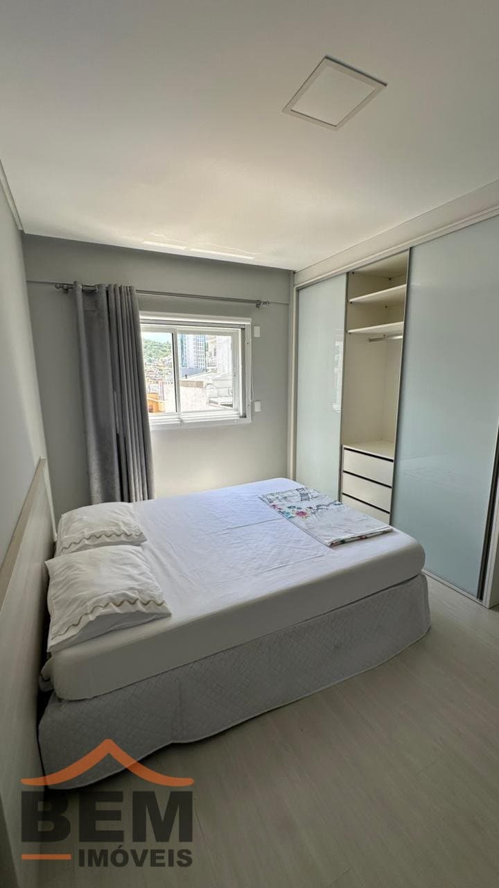 Apartamento com 2 quartos e 78m² no bairro Pioneiros, em Balneário Camboriú: 11- DORMITÓRIO 01