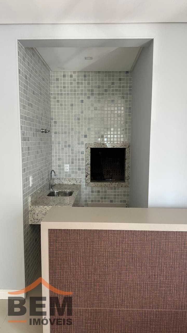 Apartamento com 2 quartos e 78m² no bairro Pioneiros, em Balneário Camboriú: 19- ÁREA GOURMET 