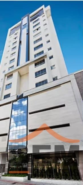 Apartamento com 2 quartos e 78m² no bairro Pioneiros, em Balneário Camboriú: 27- FACHADA 