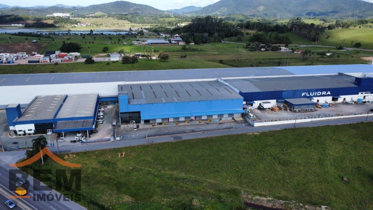 Galpão para Locação com 4450m² no bairro Arraial dos Cunhas, em Itajaí