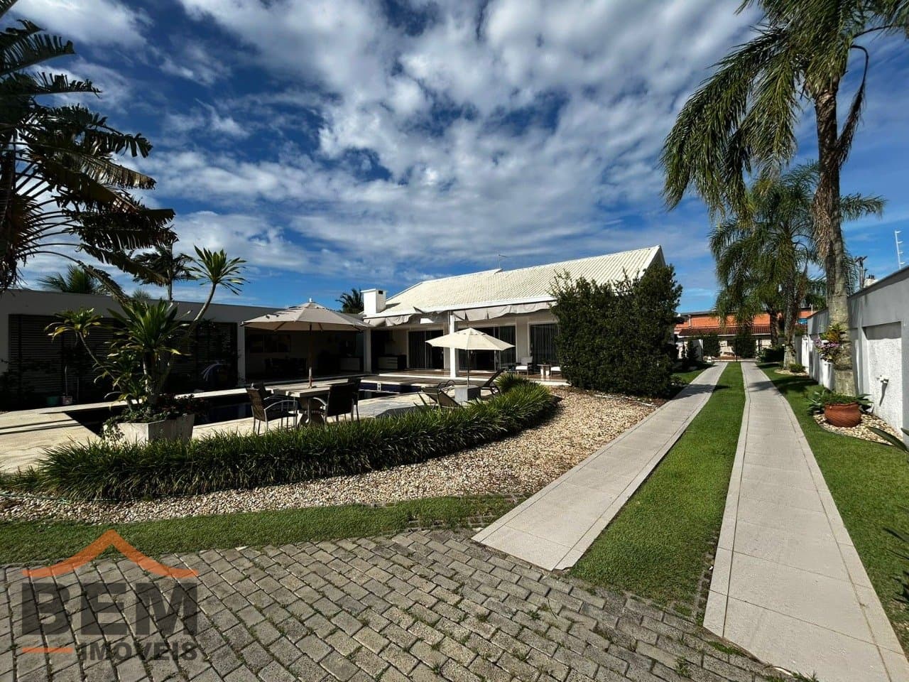 Casa para Venda com 4 quartos e 450m² no bairro Itaipava, em Itajaí