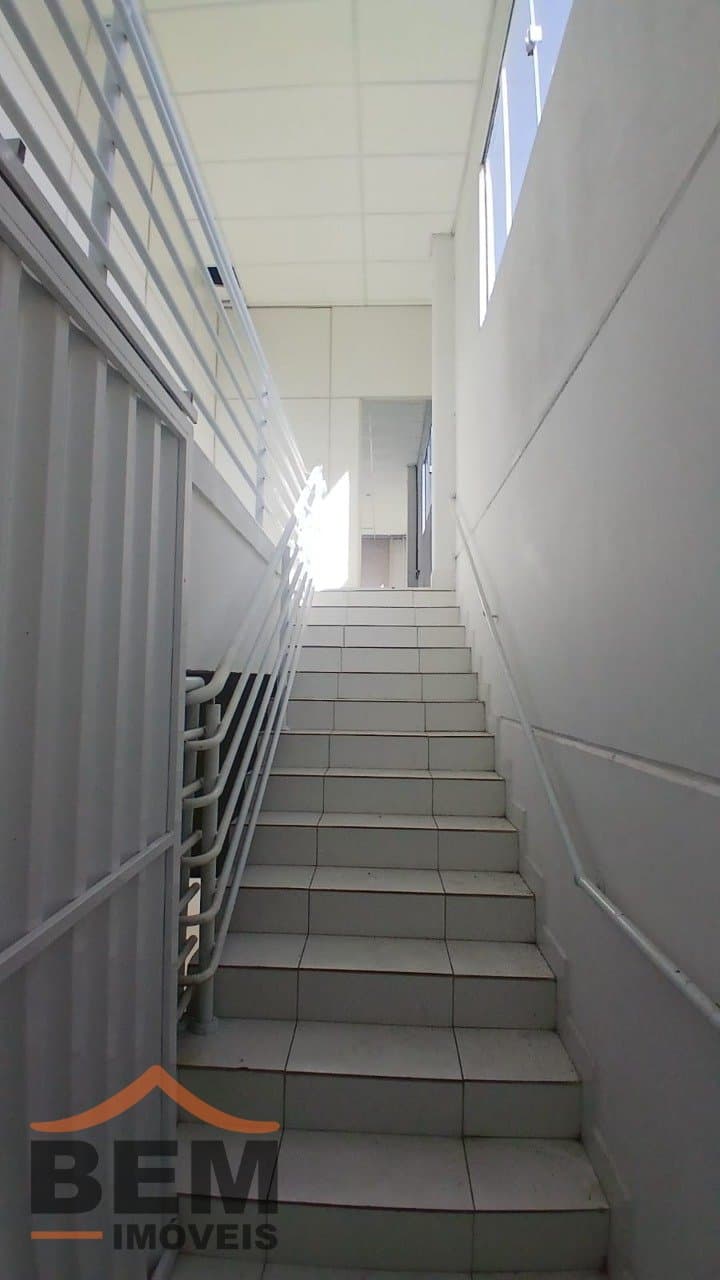 Sala Comercial para Venda com 725m² no bairro Cedro, em Camboriú