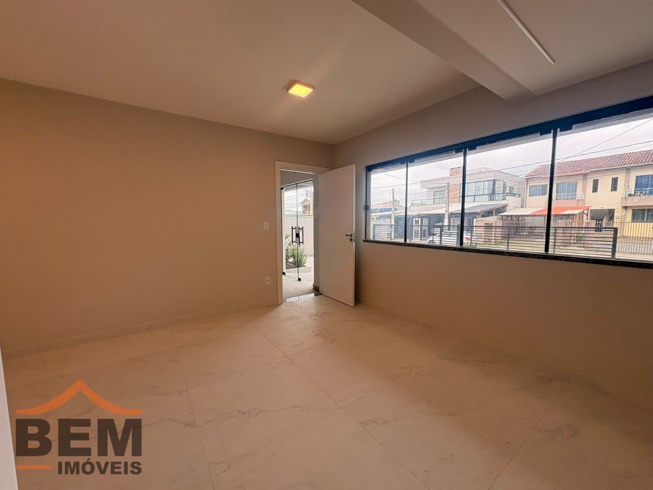 Apartamento para Locação com 2 quartos e 60m² no bairro Portal 2, em Itajaí