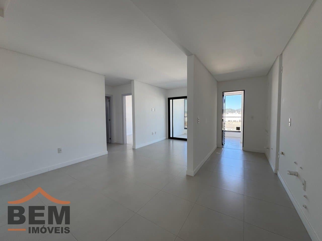 Apartamento para Venda com 2 quartos no bairro Estados, em Balneário Camboriú