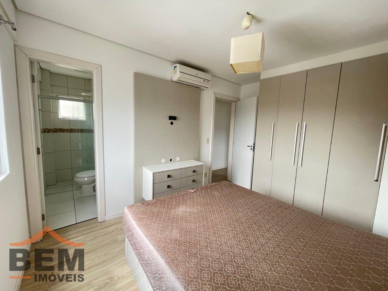 Apartamento para Venda com 3 quartos e 78m² no bairro Tabuleiro, em Camboriú