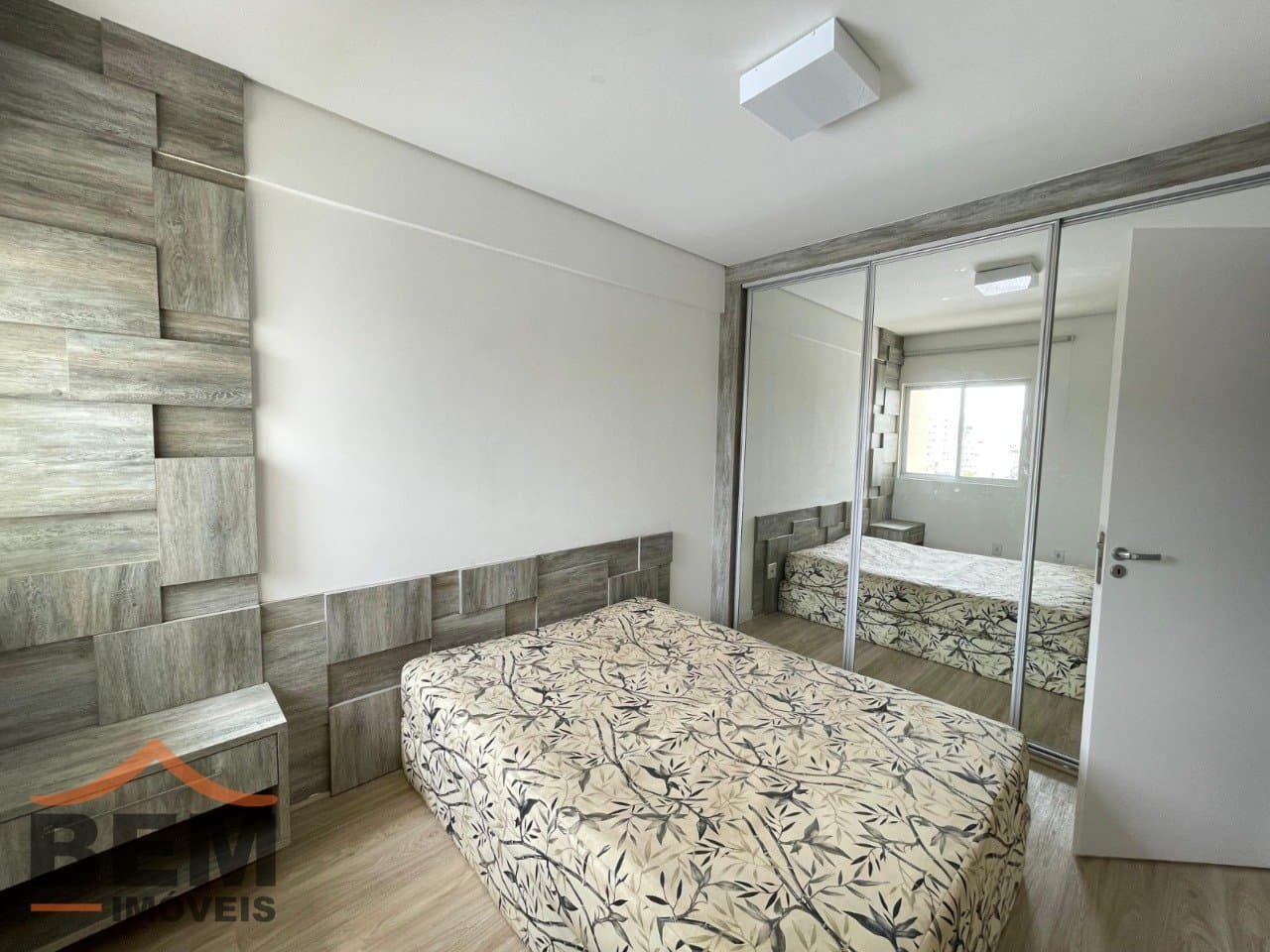 Apartamento para Venda com 3 quartos e 78m² no bairro Tabuleiro, em Camboriú