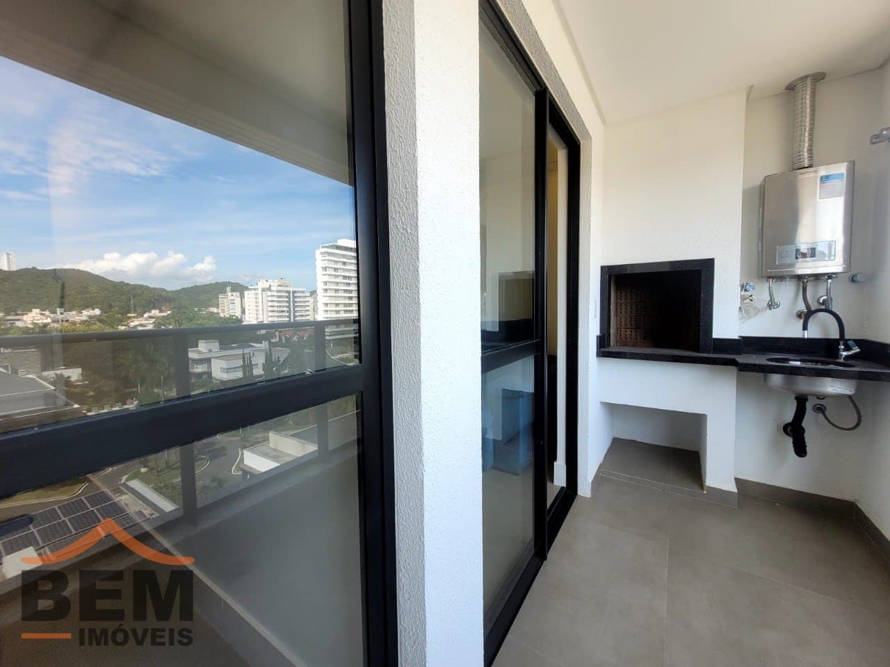 Apartamento para Locação com 3 quartos e 110m² no bairro Praia Brava, em Itajaí