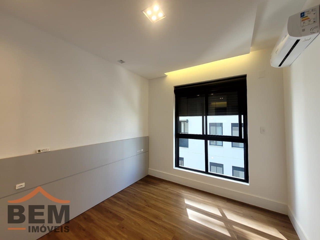 Apartamento para Locação com 3 quartos e 110m² no bairro Praia Brava, em Itajaí