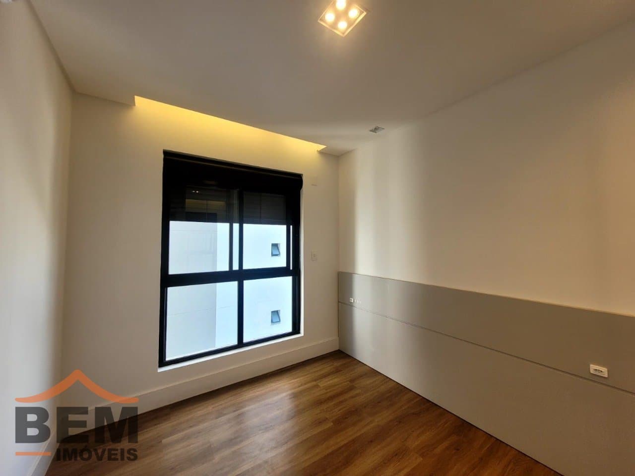 Apartamento para Locação com 3 quartos e 110m² no bairro Praia Brava, em Itajaí