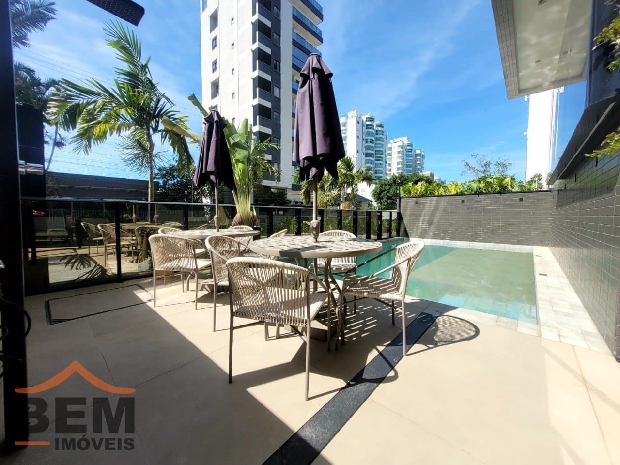 Apartamento para Locação com 3 quartos e 110m² no bairro Praia Brava, em Itajaí