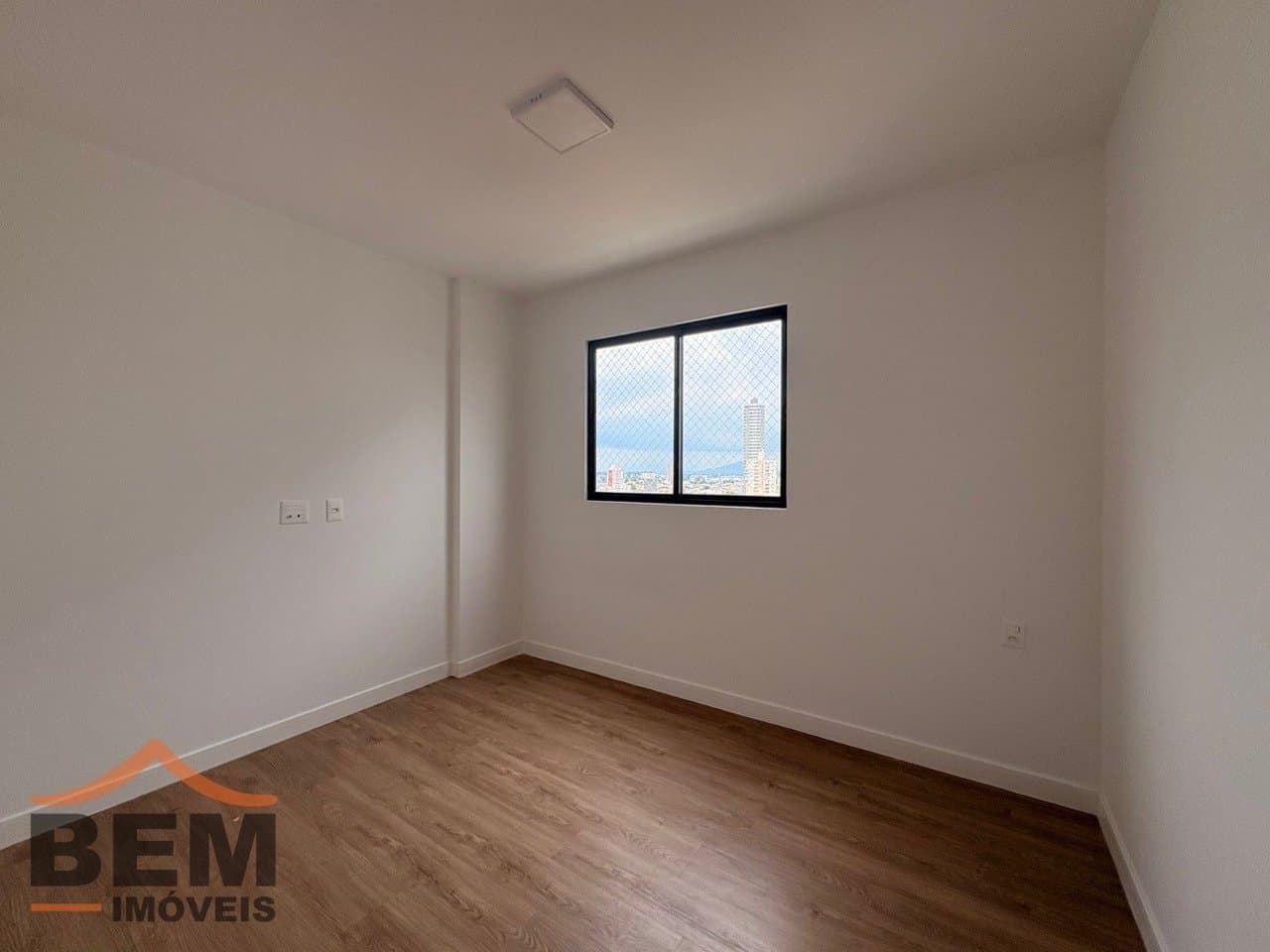 Apartamento para Venda com 2 quartos e 67m² no bairro Vila Operária, em Itajaí