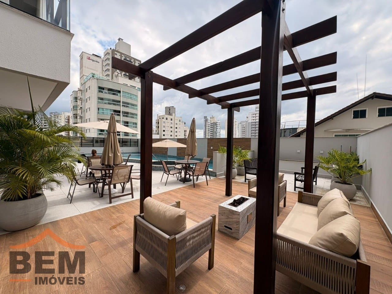 Apartamento para Venda com 2 quartos e 67m² no bairro Vila Operária, em Itajaí