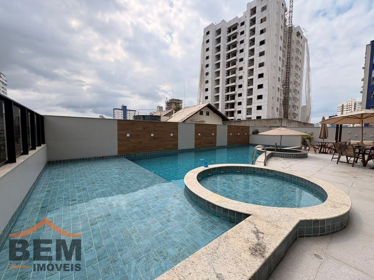 Apartamento para Venda com 2 quartos e 67m² no bairro Vila Operária, em Itajaí