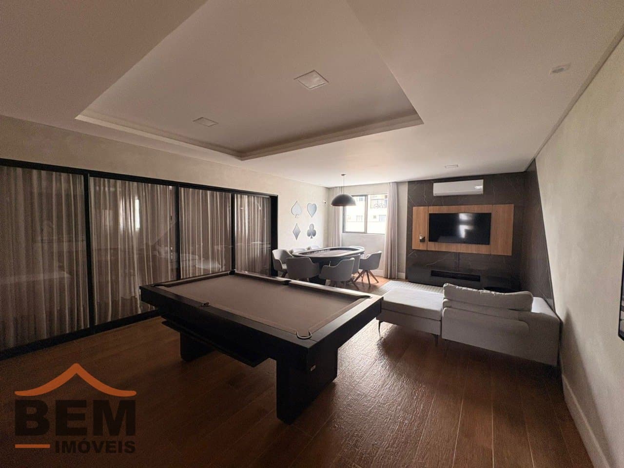 Apartamento para Venda com 2 quartos e 67m² no bairro Vila Operária, em Itajaí
