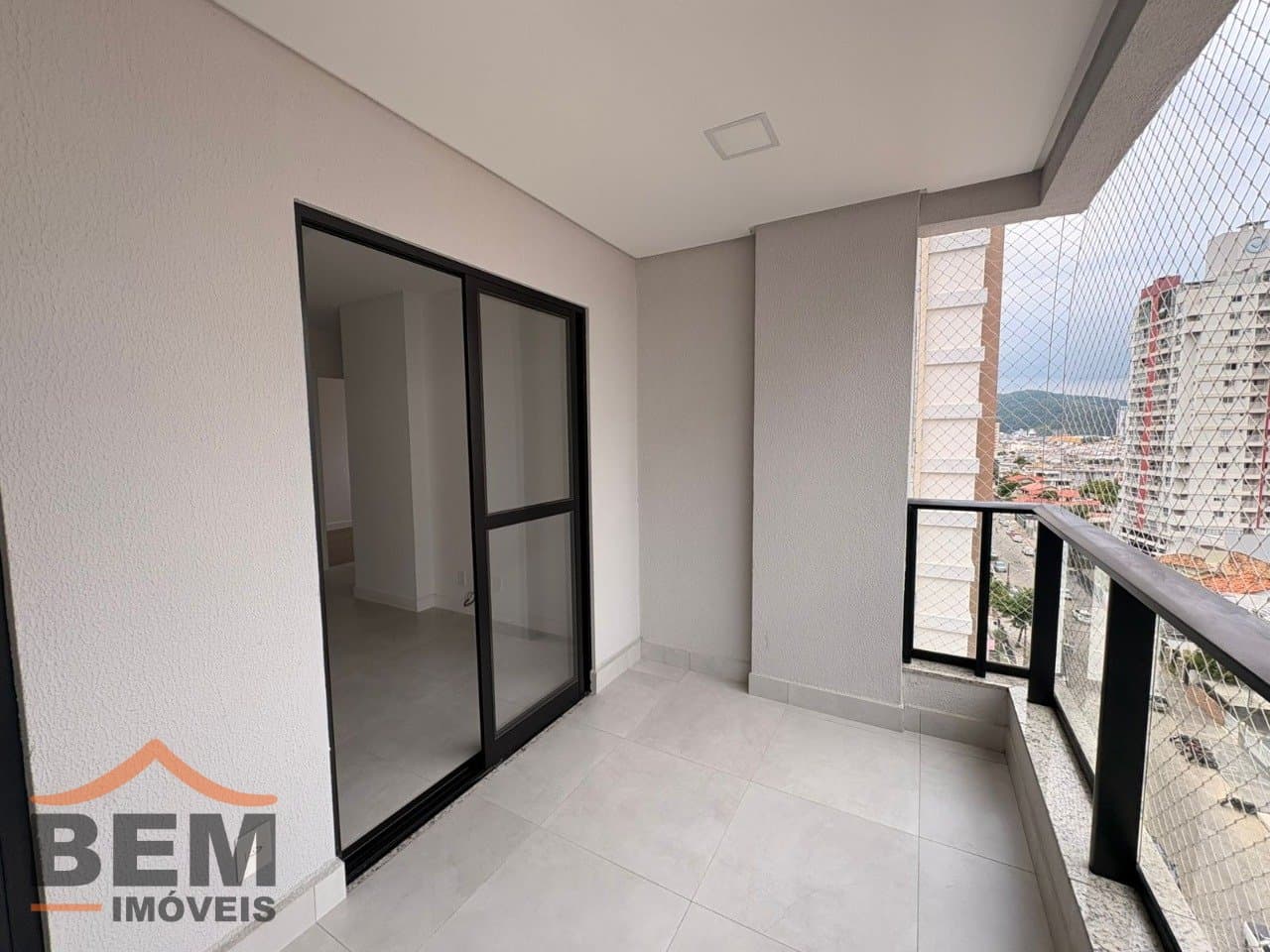 Apartamento para Venda com 2 quartos e 67m² no bairro Vila Operária, em Itajaí