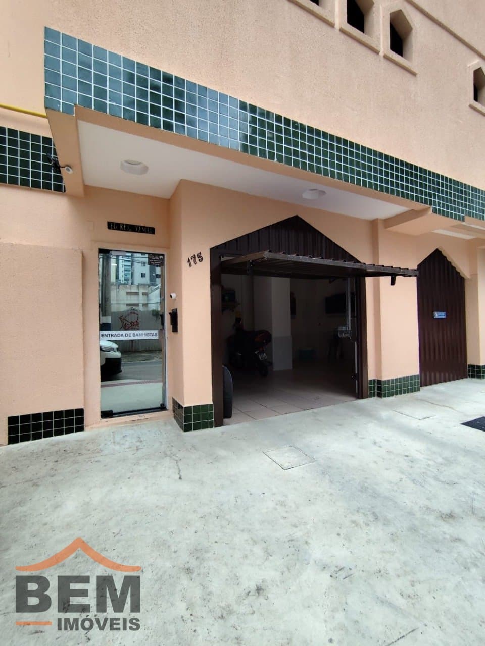 Apartamento para Venda com 2 quartos e 107m² no bairro Pioneiros, em Balneário Camboriú