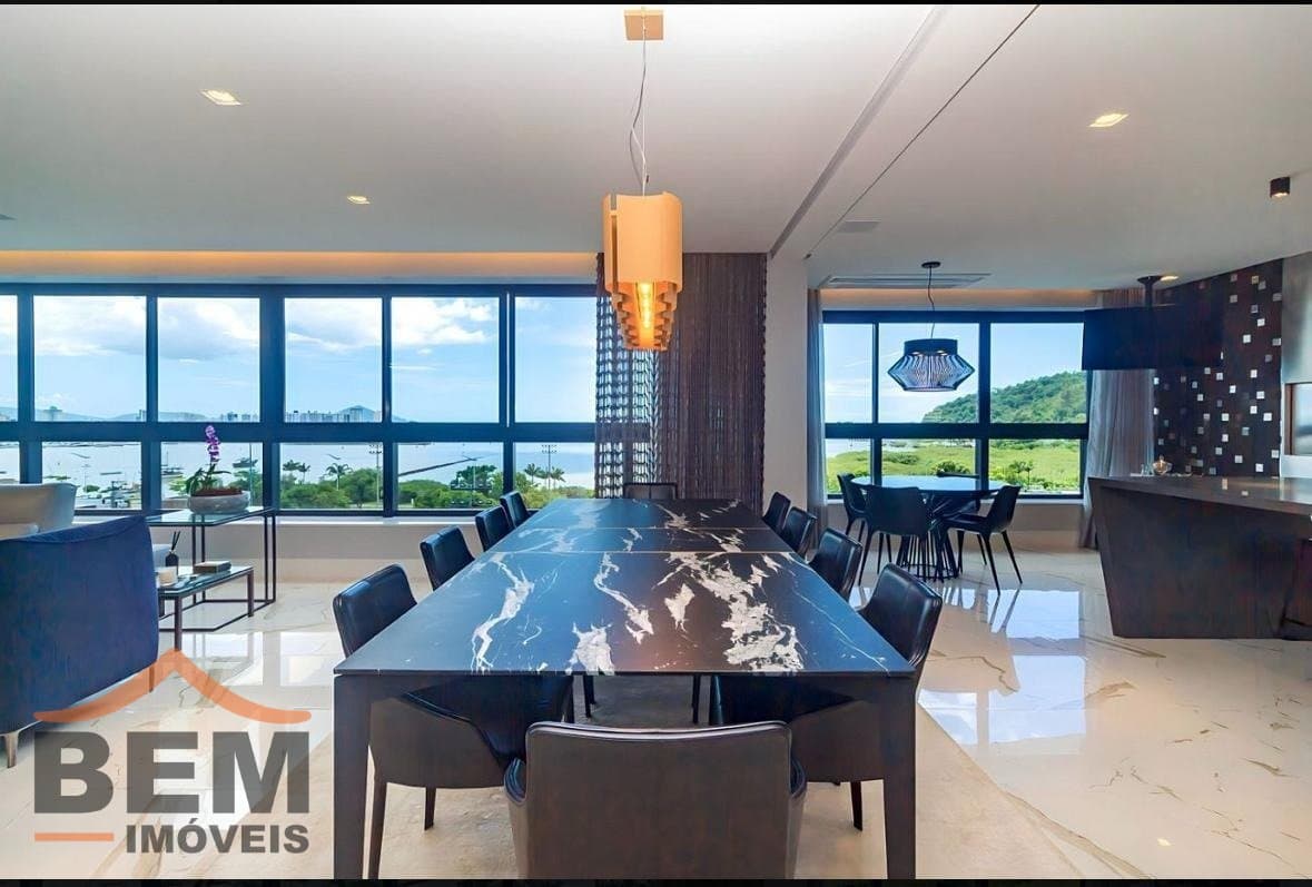 Apartamento para Venda com 4 quartos e 322m² no bairro Fazenda, em Itajaí