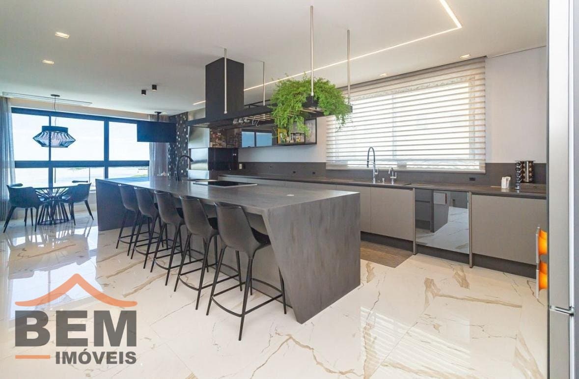 Apartamento para Venda com 4 quartos e 322m² no bairro Fazenda, em Itajaí