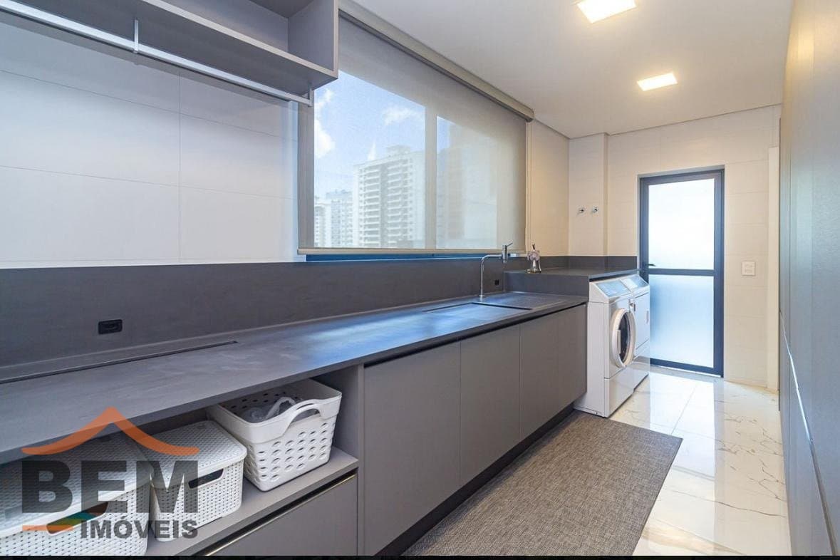 Apartamento para Venda com 4 quartos e 322m² no bairro Fazenda, em Itajaí
