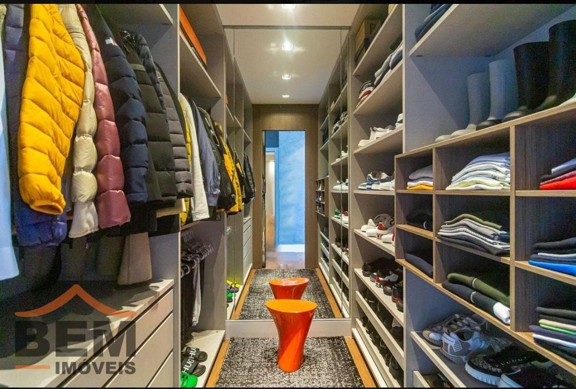 Apartamento para Venda com 4 quartos e 322m² no bairro Fazenda, em Itajaí